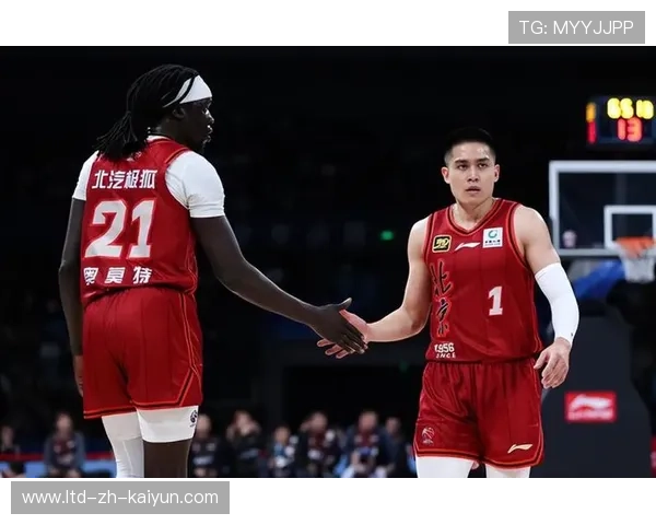 篮下争夺：北京抢到50个篮板，攻守都占优！，北京篮球队比赛